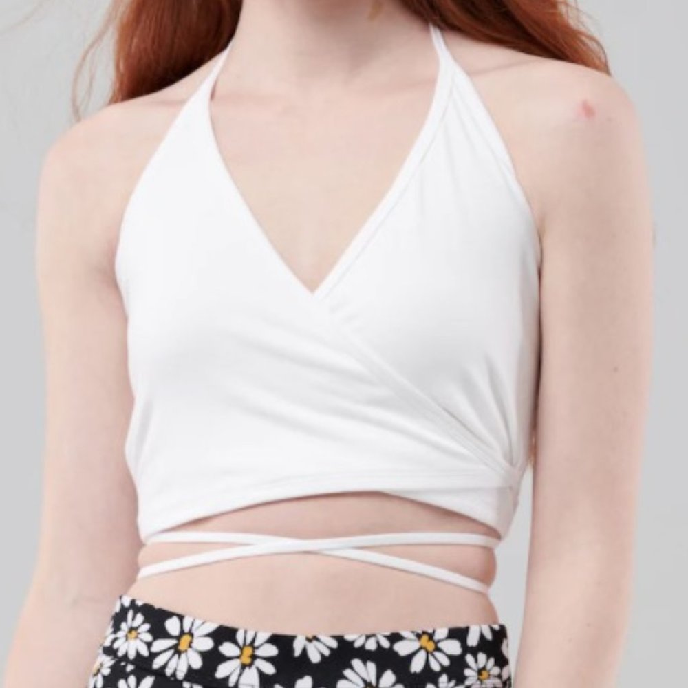 Hollister White Halter Wrap Crop Top (NWT)